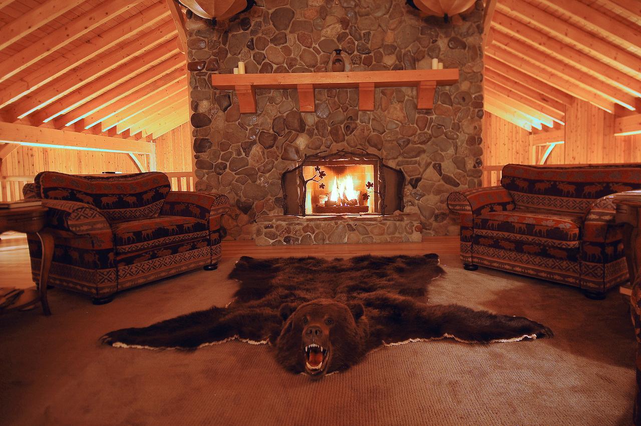 Bear Claw Lodge Kispiox Buitenkant foto