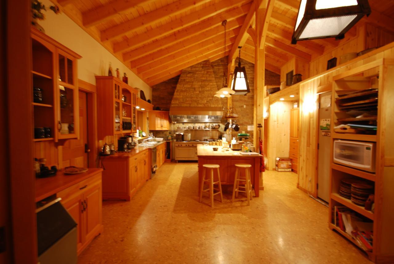 Bear Claw Lodge Kispiox Buitenkant foto