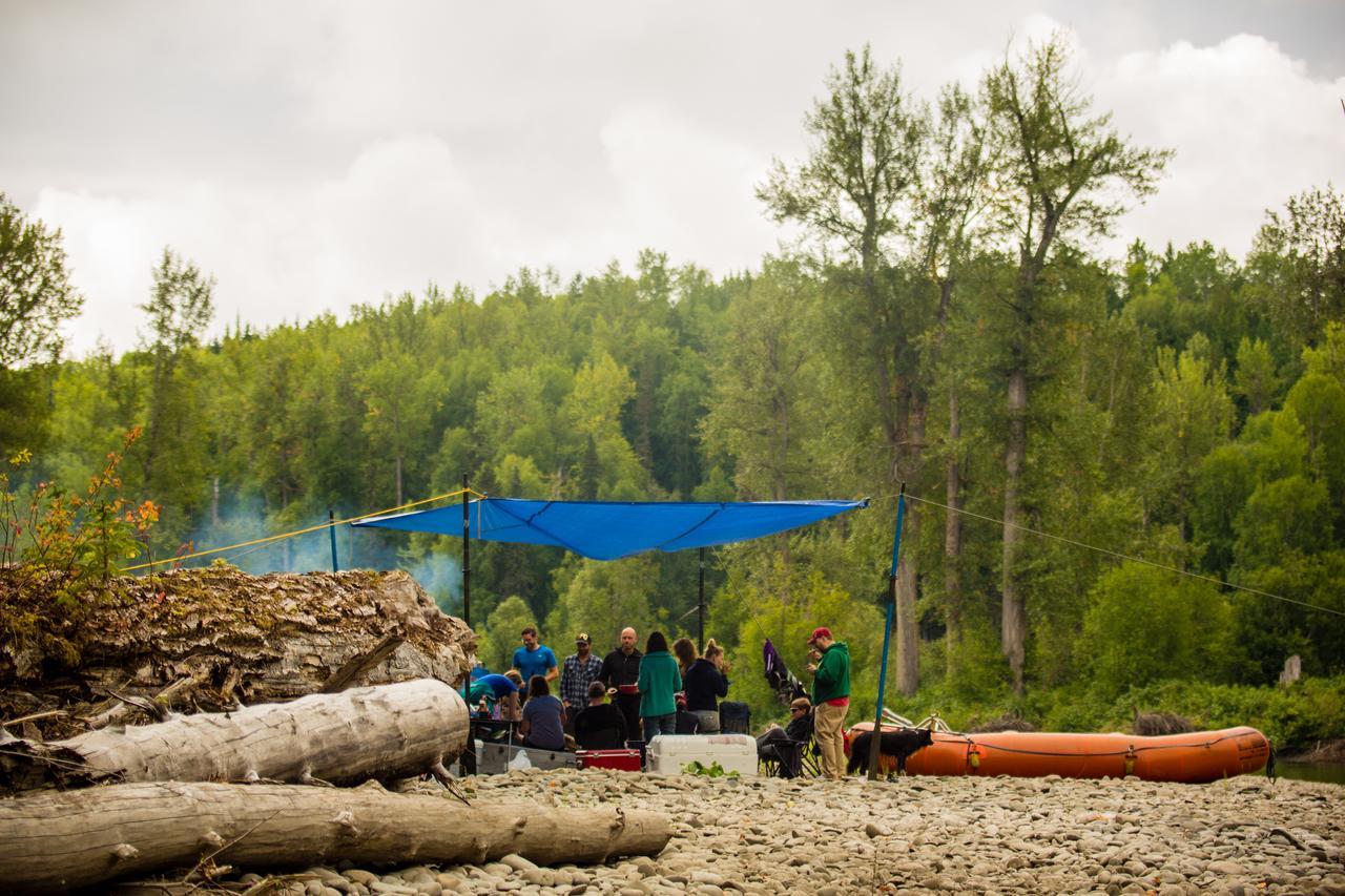 Bear Claw Lodge Kispiox Buitenkant foto